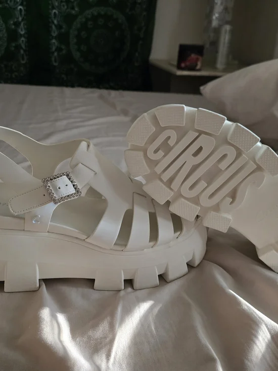 Circus by Sam Edelman Cream Chunky Platform Jelly Sandals with Buckle - Size 9