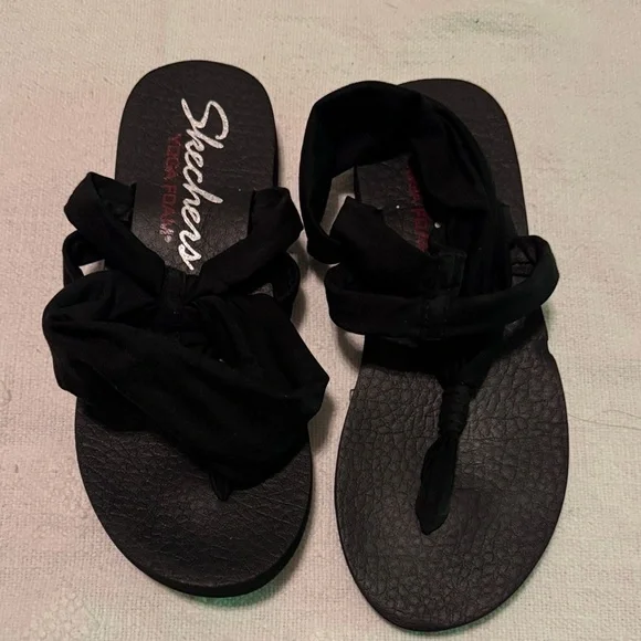 Skechers Sz 7 M Black Slingback Fabric Women Sandals Q2