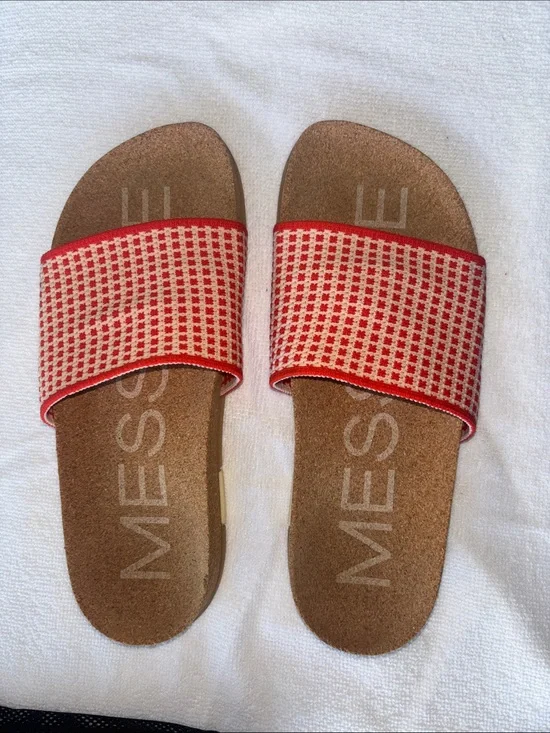 MESSAGE Mullen Slide Sandal