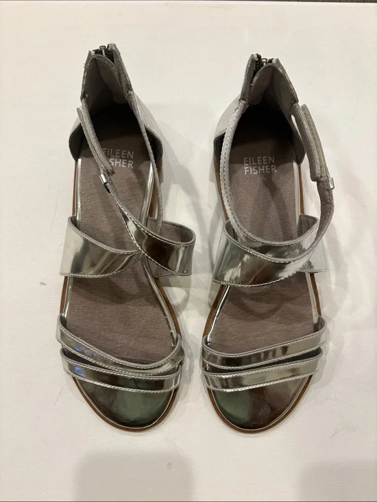Eileen Fisher Silver Mirror Cici Strappy Leather Sandals Size 7