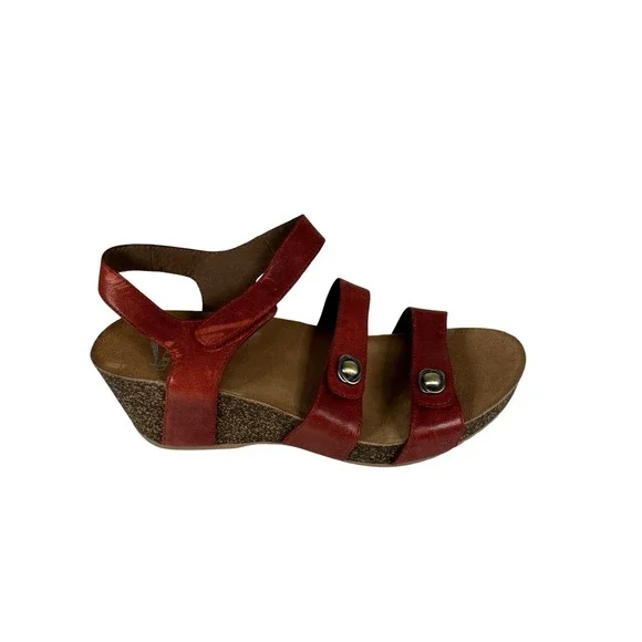 Dansko Savannah Wedge Sandals  Women Size 38 No Box