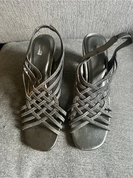 London Fog Metallic Silver Woven Slingback Sandals
