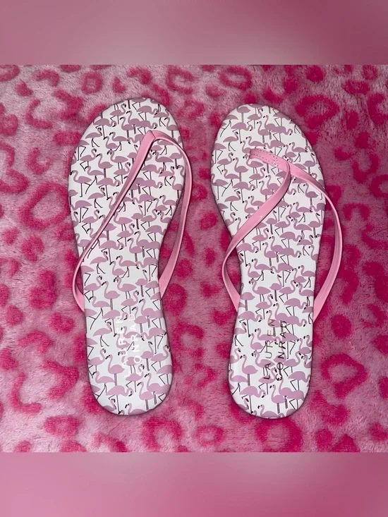 new w/o tags - Lauren Conrad pink flamingo flip flops