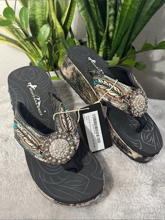 Montana West Black Embroidered Wedge Sandals & Rhinestone Center-New! Women's 9