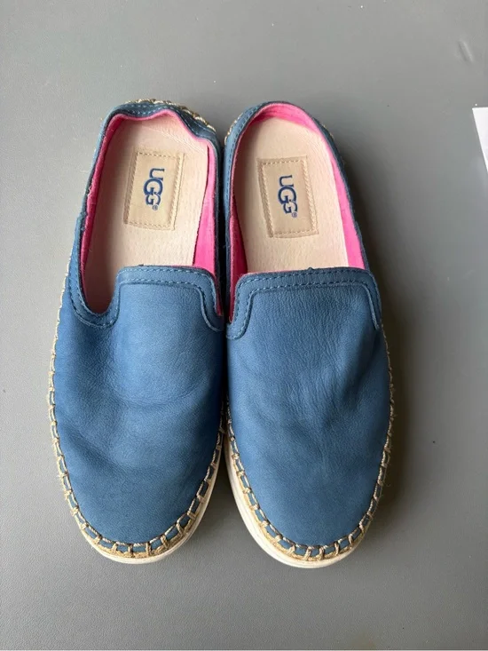 UGG Kids Navy Blue Slip-On Espadrille Sneakers with Pink Lining