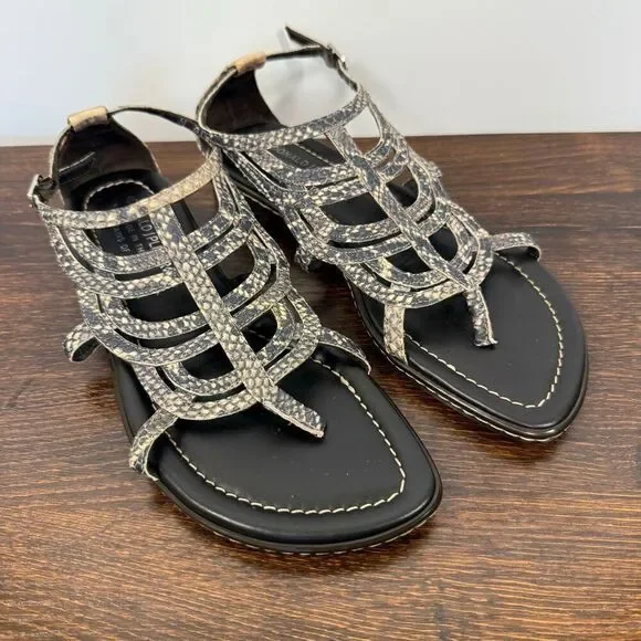 Donald J Pliner Womens snake print sandal size 6