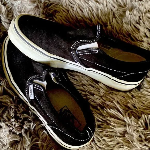 Vans Asher Black white slip ons kids shoes