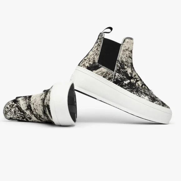 P448‎ Lucy High Top Sneaker