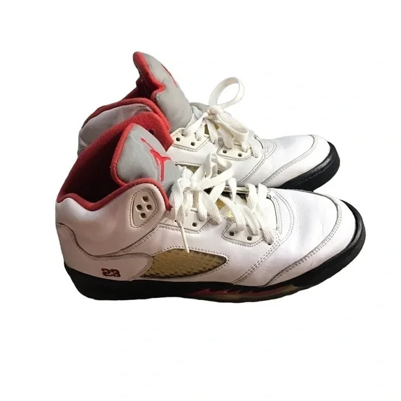 Jordan 5 retro fire red silver tongue size 7Y