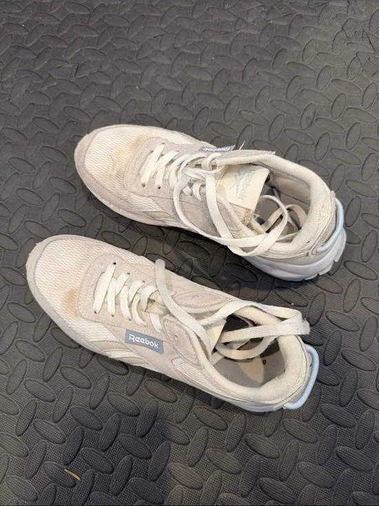 Reebok Women's Light Beige/Taupe Low-Top Sneakers
