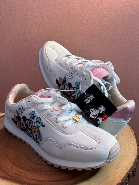 🌙✨🏷️ Disney Mickey Mouse Sneakers Pink & White Gold Accents Size 7