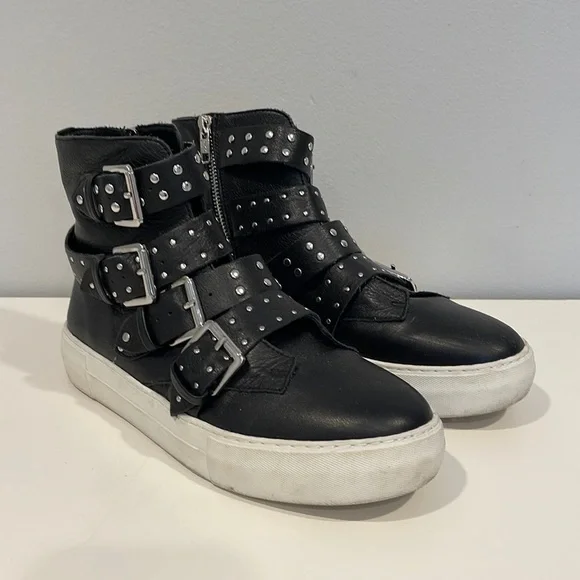 J Slides - Black with Exceptional studded detail