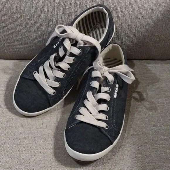 Taos Footwear Star Sneaker In Charcoal Washed Canvas Women's US 6.5