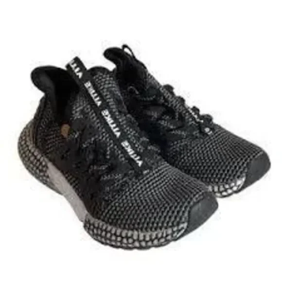 Vitike / Wetike Kids Black Slip On Mesh Sneakers - Size EU 32 (US 1)