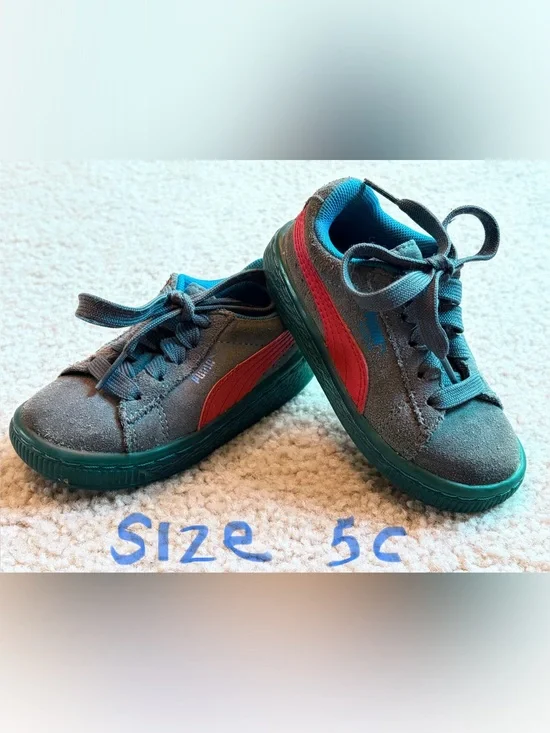 Puma Kids Teal Sneakers with Red Stripe