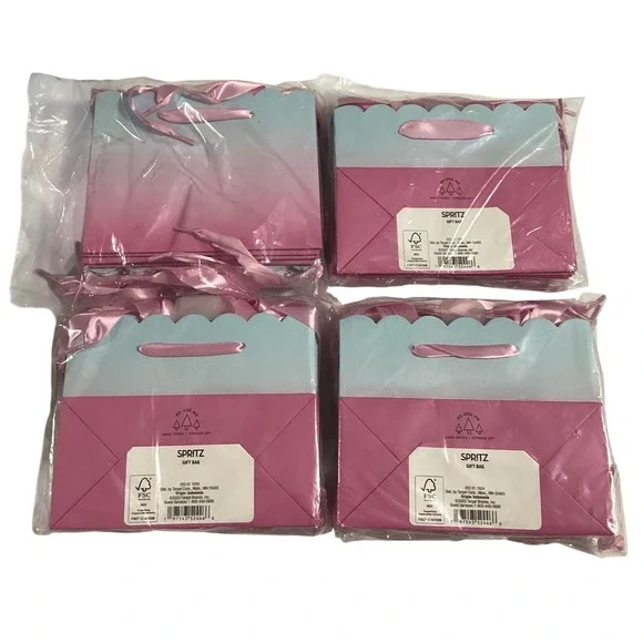 Spritz Gift Bags Pink Blue Ombre‎ Scalloped Edge Party Favors 4 Packs New