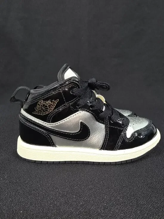 Nike Air Jordan 1 Mid Special Edition Black Metallic Silver Gold Size 11C