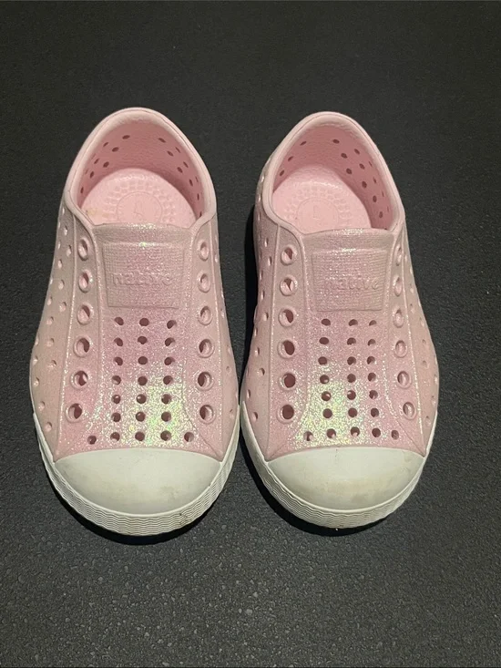 Native Kids Water Shoes - Pink Glitter Slip-On