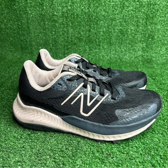 New Balance Womens Wtntrlb5 Black Hiking Shoes Size 6 - NEW‎