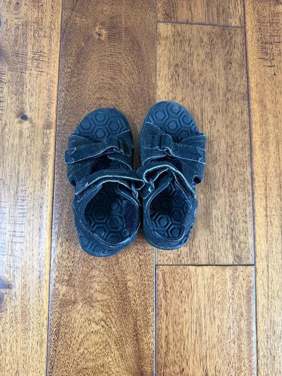 Timberland kids water shoes, cute timberland size 8 kids shoes