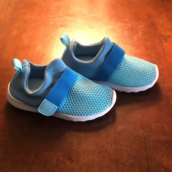 🛍️ Cat & Jack Baby Mesh Water Shoes with Elastic Strap