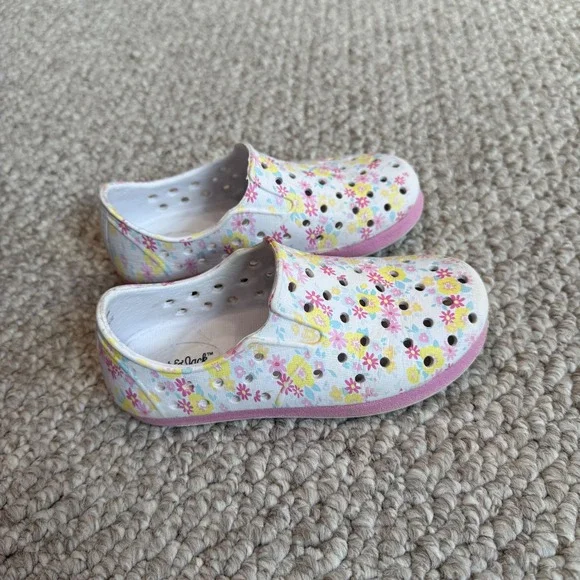 Cat & Jack Girls Floral‎ Slip On Water Shoes White Pink Yellow Size 9 Toddler