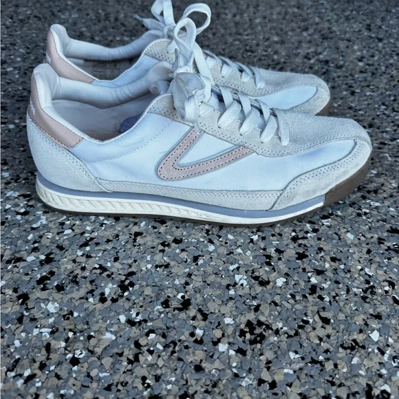 Tretorn Women’s Haley Sneakers, size 8, pink