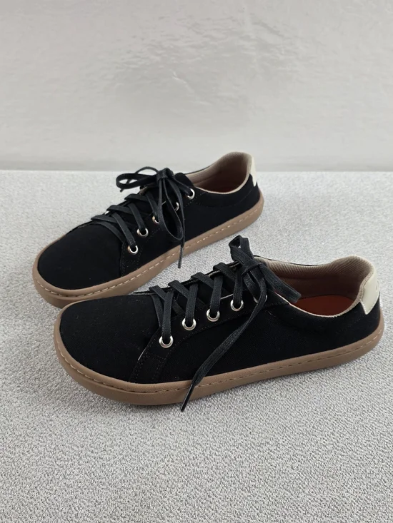 Origo The Women's Everyday Sneaker Barefoot Shoes Black Canvas 7.5