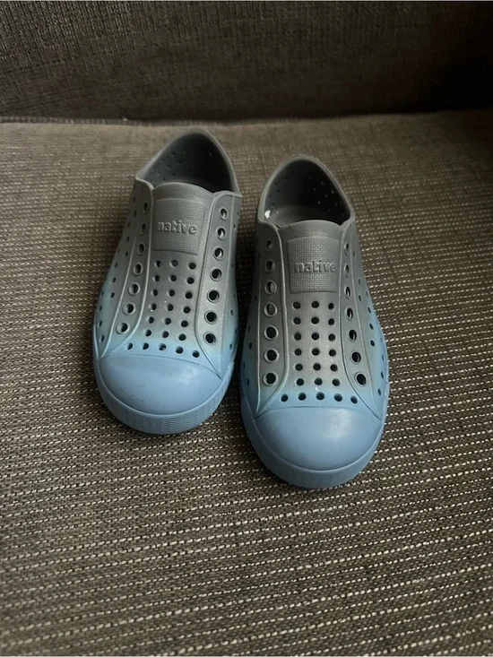 Native Kids Water Shoe Slip-On in Blue Gradient