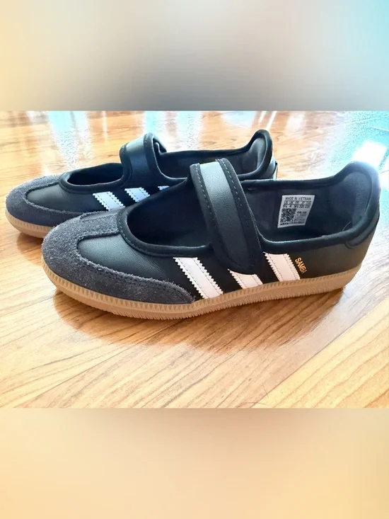 Adidas Samba Jane sneakers