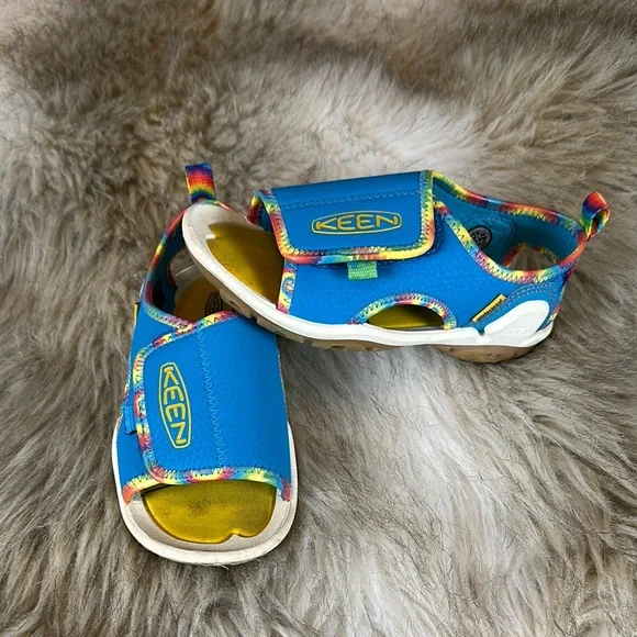 KEEN Kids Size 11 Blue Rainbow Waterproof Sandals