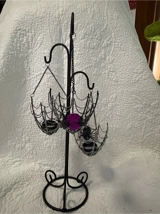 Pier 1 Black Metal Spiderweb Hanging Tealight Holder