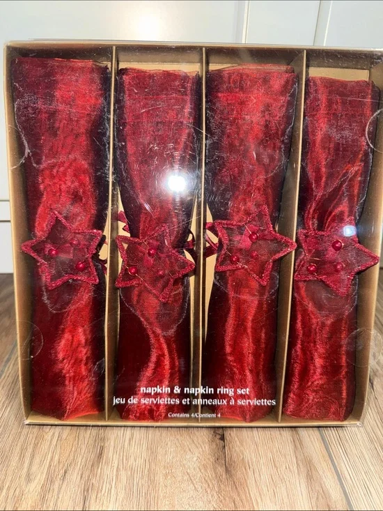 Pier 1 Red Napkin & Star Napkin Ring Set 8 Home Accents Holoday Decor Christmas