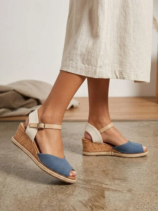 Baretraps Ocean Espadrille Wedge Sandals Velcro Strap Blue 11