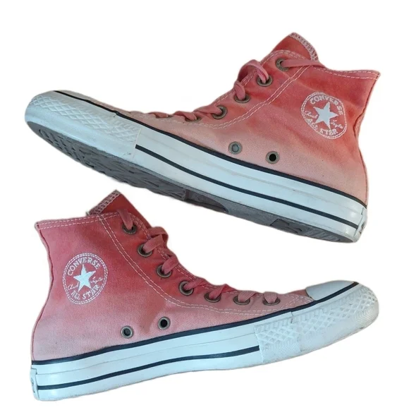NOT AVAILABLE  Pink Hombre Sneakers Chuck Taylor All Stars