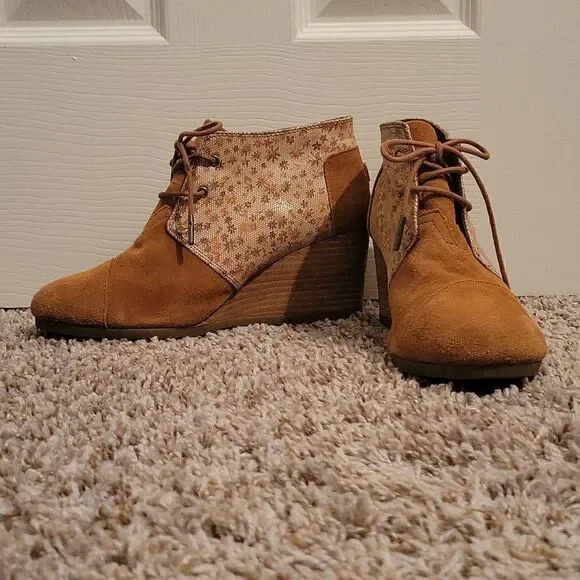 Toms fall floral suede wedges size 10