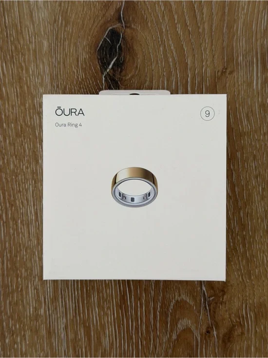 Oura Ring 4 Smart Ring — Gold