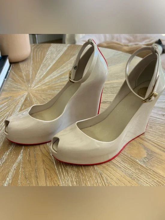Melissa Nude Patent Peep-Toe Wedge size 6.5