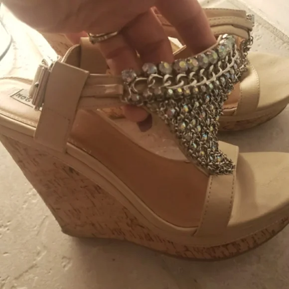 🌟Rare Bling Wedges with Rhinestones🌟