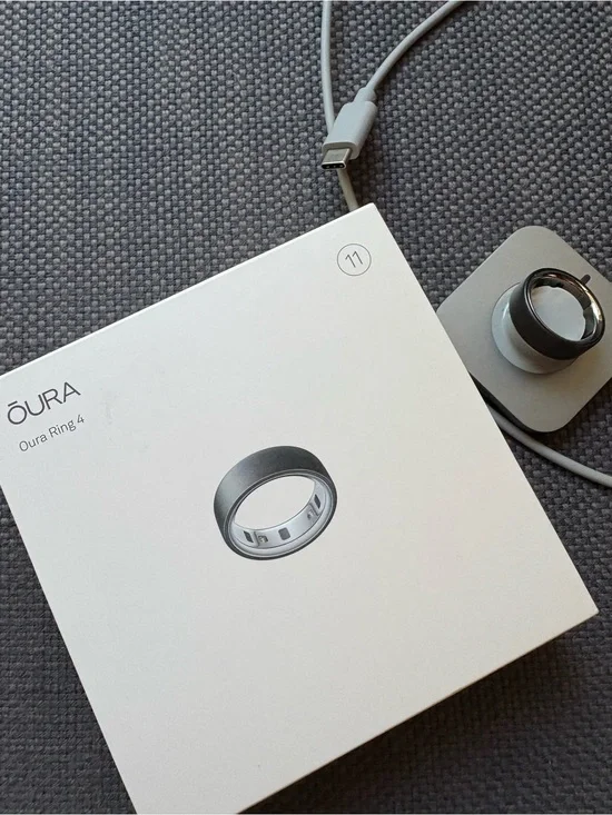 Oura Stealth Metallic Smart Ring - Black Finish