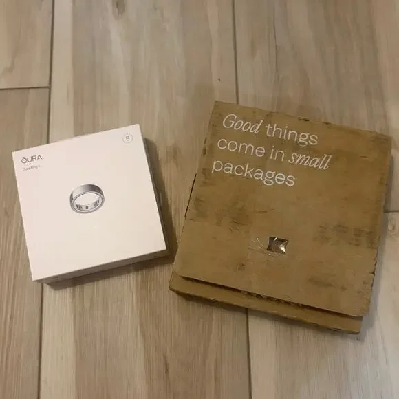 Oura Ring Size 9 Silver Brand New in Box Smart Sleep Fitness Health Tracker