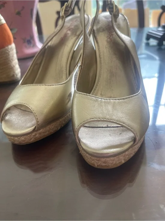 Lilly Pulitzer Gold Peep-Toe Espadrille Wedge Sandals