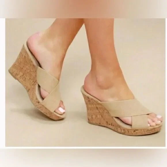 Charles by Charles David Tan, suede wedges size 10 M