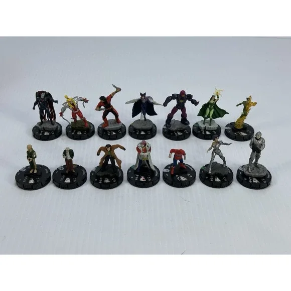 Lot of 14 Dungeons & Dragons‎ D&D Wizkids Miniatures Figures