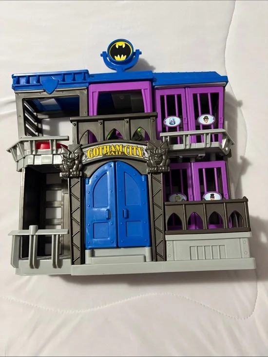 Mattel Gotham City Jail Playset - Blue & Purple With Accessories & Batman Figure