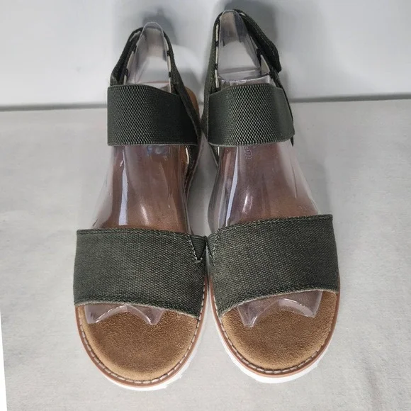 BOBS from Skechers Desert Kiss Olive Green Memory Foam Wedge Sandals Womens 7
