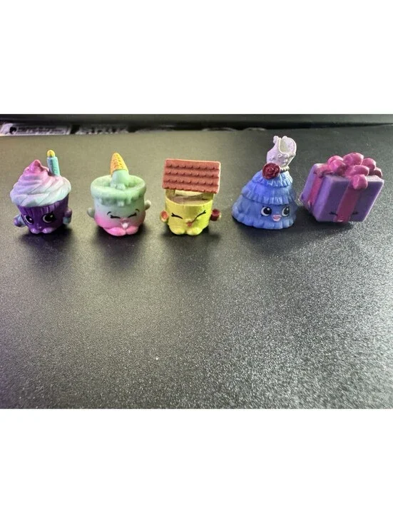 Shopkins Lot Of 5 Collectible Figures Toys Moose Enterprise