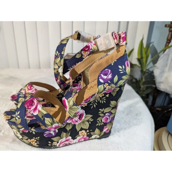 Anna Wedge Sandals Womens 9 Black Floral New MIA-9 Platform Strappy Shoes