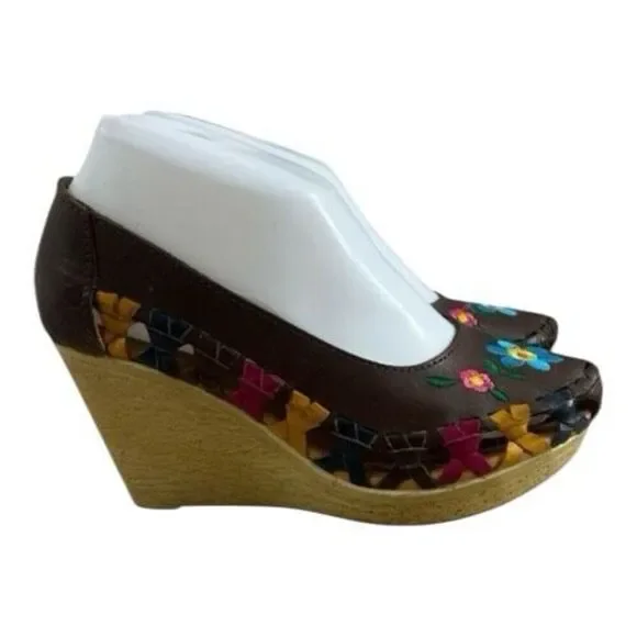 Handmade Leather Huarache Wedge Size 7 Brown Floral Embroidered Mexico Heels