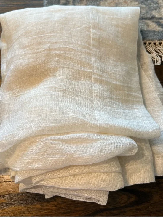Pottery Barn 💯 Ivory Linen Sheer Curtain Panel 50x84 like new!